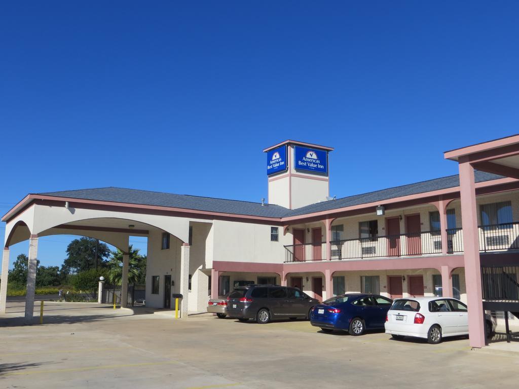 Americas Best Value Inn & Suites Hempstead Exterior foto