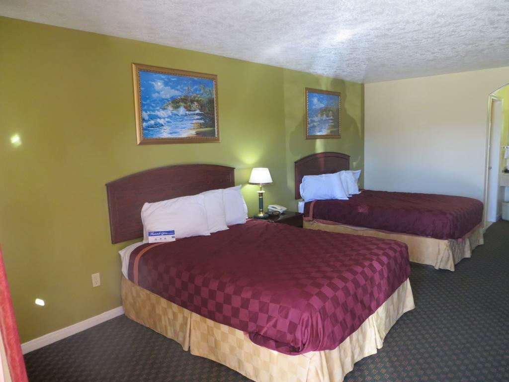 Americas Best Value Inn & Suites Hempstead Cameră foto