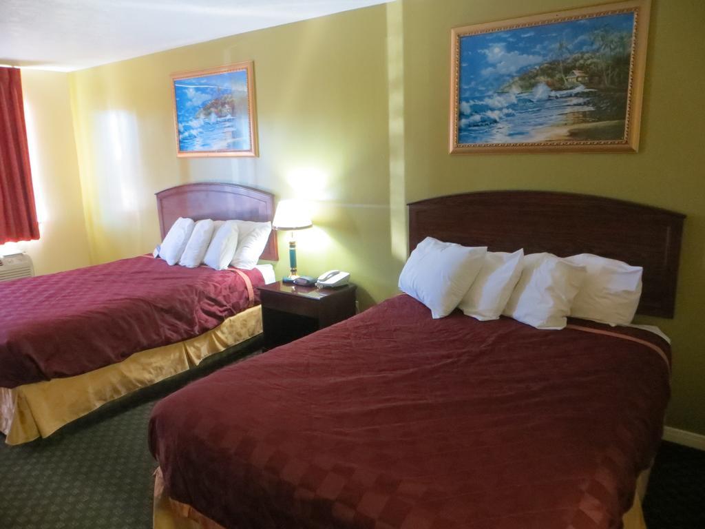 Americas Best Value Inn & Suites Hempstead Cameră foto